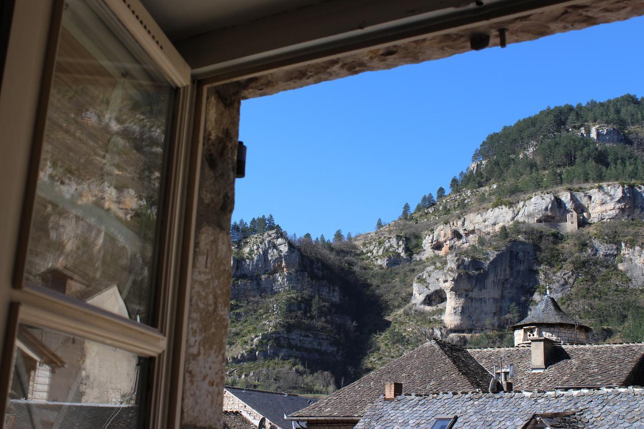 Hotel Burlatis Sainte-Enimie Bagian luar foto