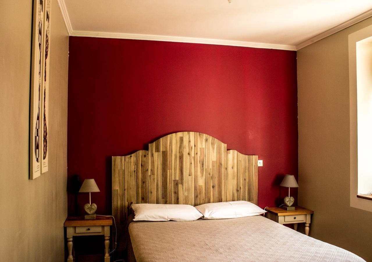 Hotel Burlatis Sainte-Enimie Bagian luar foto